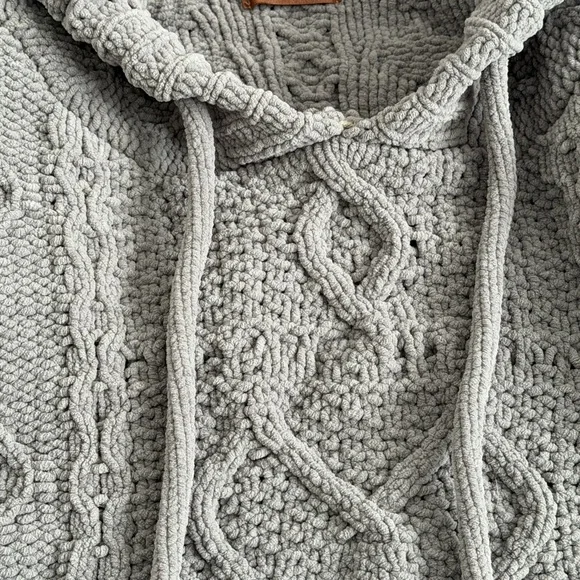 POL Green Heart Hooded Warm Cable Knit Sweater Womens Size Large - Picture 4 of 9